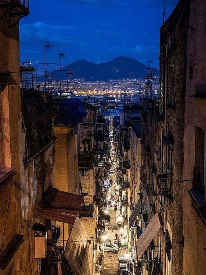 I Tetti Del Centro Storico Nápoles Exterior foto